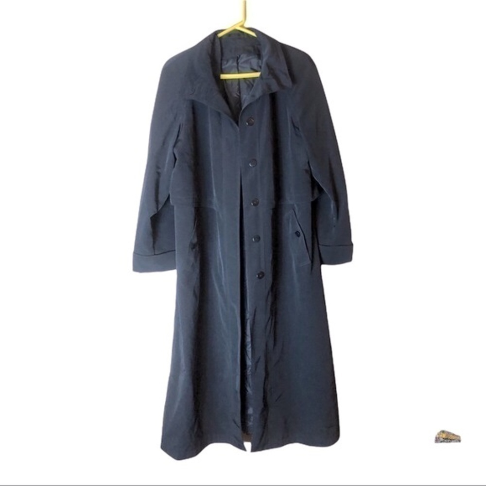 Vintage 90’S  full length Trench Coat light Bleu color Size 10 in Excellent …